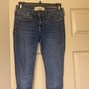 HOLLISTER SUPER SKINNY JEANS